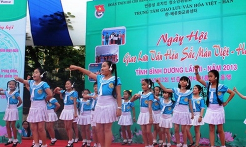 Ngày hội giao lưu văn hóa “ Sắc màu Việt-Hàn” lần 2